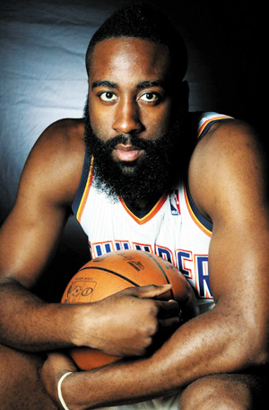 阿德巴约弧顶压哨绝杀三分不中，热火105-106惜败魔术（阿德巴约弧顶压哨三分偏出，热火105-106憾负魔术）