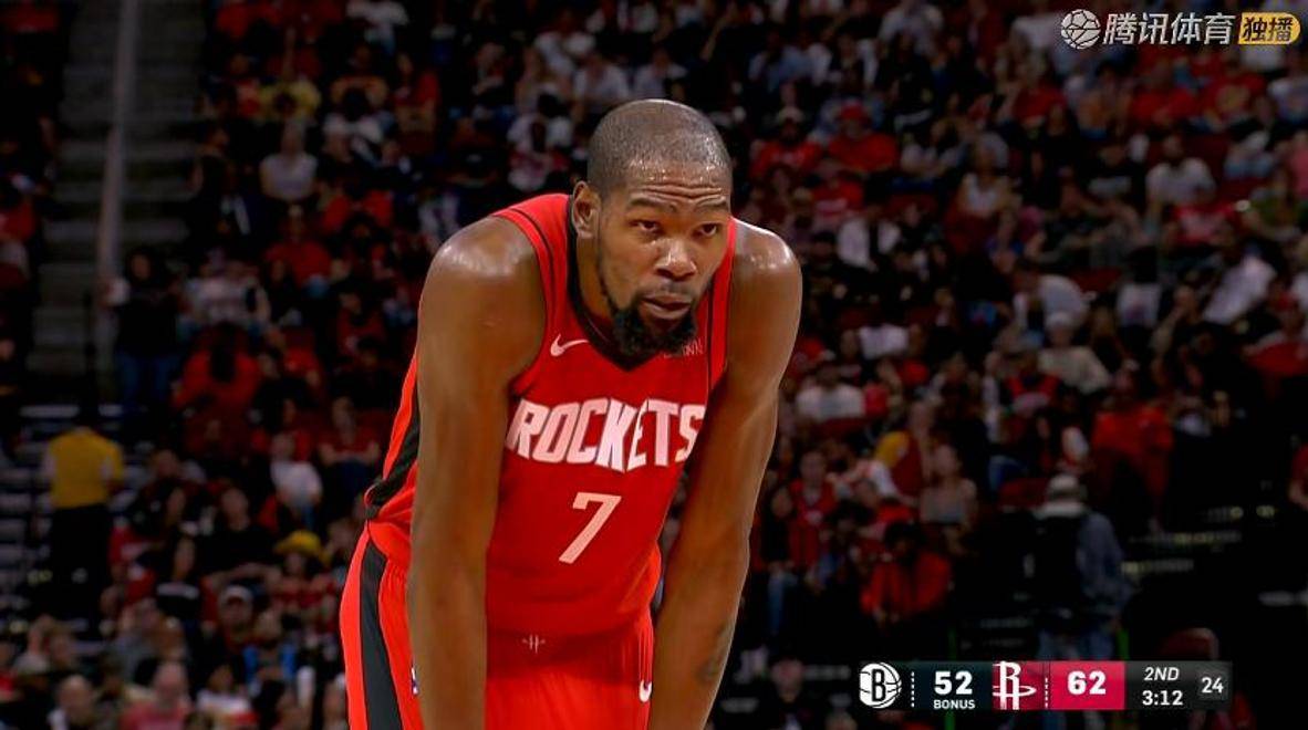 库蒂尼奥身价下降到350万欧，巅峰身价1.5亿，本赛季52场11球（库蒂尼奥由1.5亿巅峰跌至350万欧，本赛季52场打进11球）