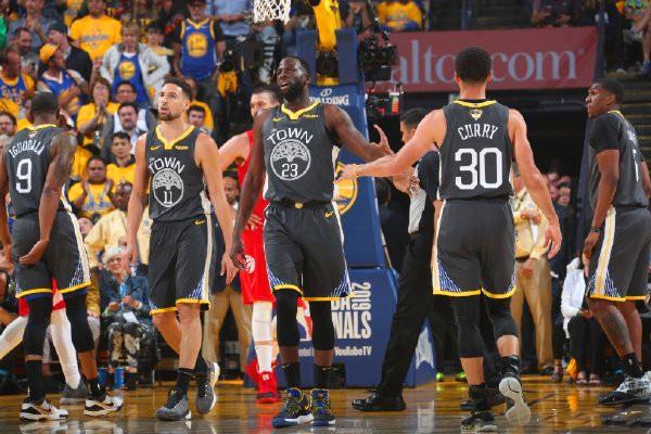 西甲前瞻：皇家社会主场强势但状态存疑，赫罗纳深陷降级区（西甲前瞻：皇家社会主场强势难掩状态起伏，赫罗纳困于降级区）