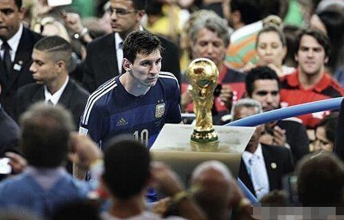 塔帅：热苏斯和哲凯能带来不同价值，马杜埃凯和萨卡特点互补（塔帅：热苏斯与哲凯各具价值，马杜埃凯与萨卡互为补充）