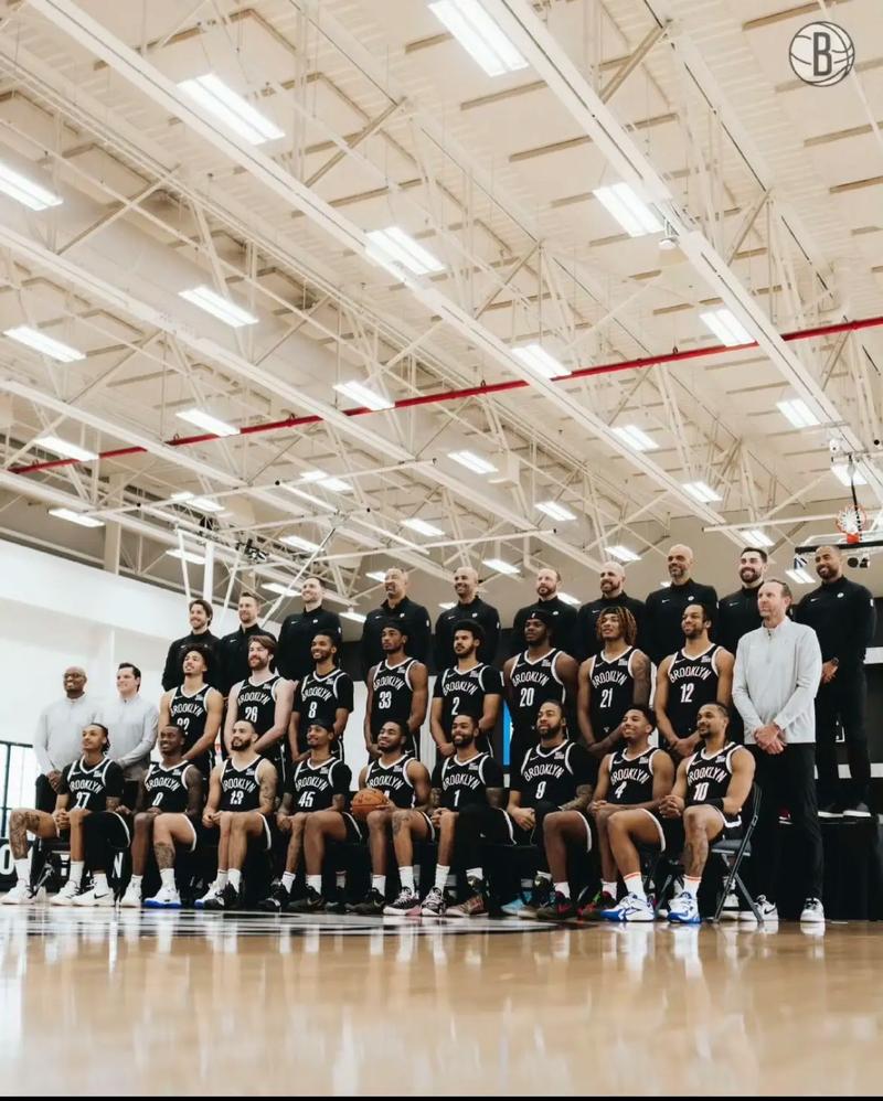 单届世欧预／欧预赛进球榜：哈兰德、莱万16球并列第一（单届世欧预／欧预赛射手榜：哈兰德与莱万同以16球登顶）