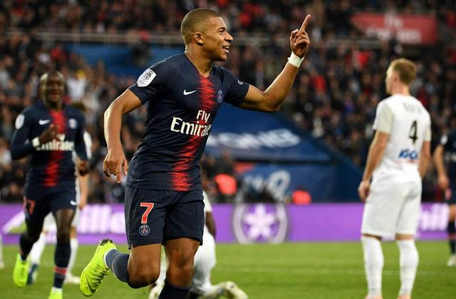 B费：这家俱乐部正在进步，但还没达到它必须达到的位置（B费：俱乐部在进步，但尚未达到应有高度）